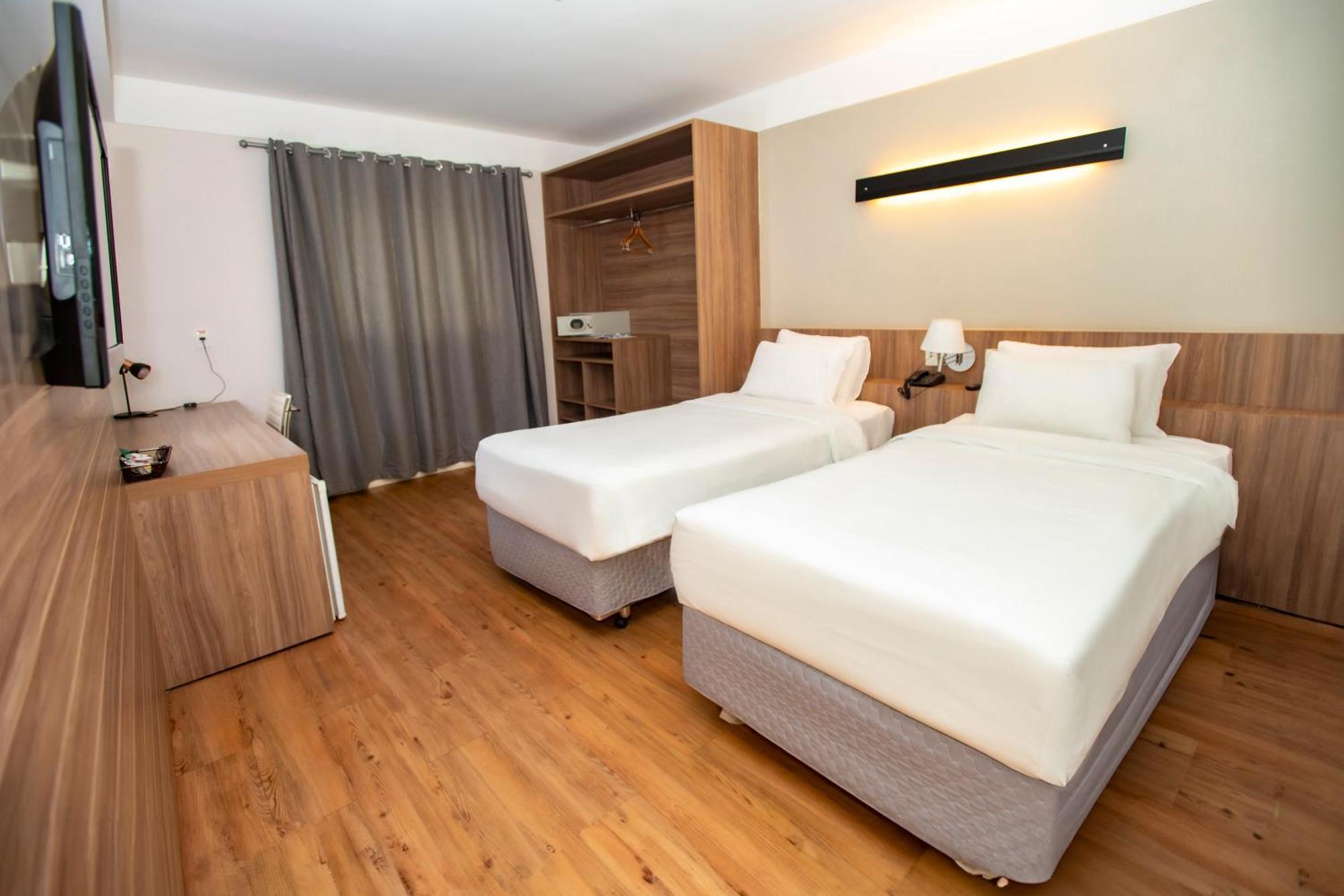 קויאבה Delmond Hotel מראה חיצוני תמונה