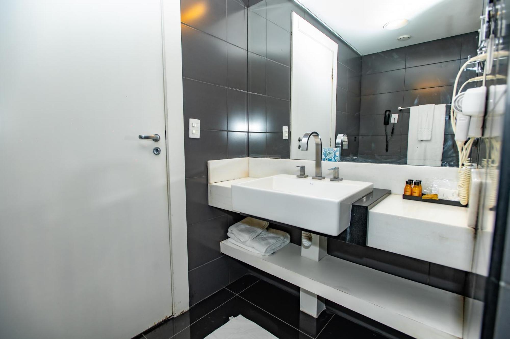 קויאבה Delmond Hotel מראה חיצוני תמונה